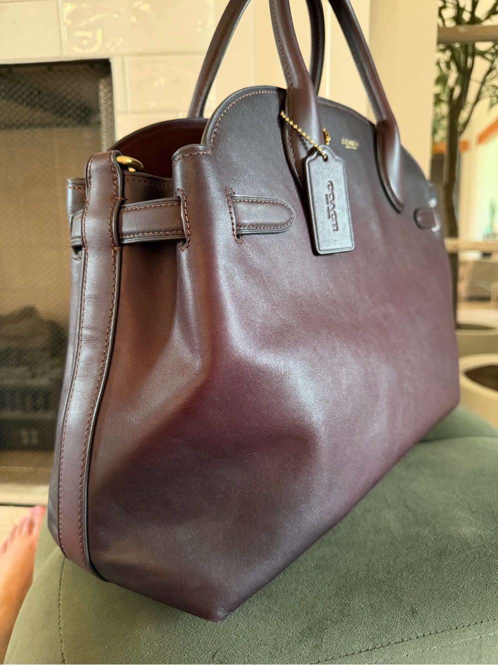 NEW COACH “Soft Empire Carryall Bag 40” MERLOT - Picture 10 of 16